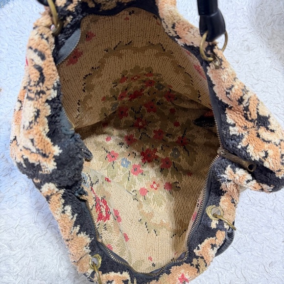 Vintage 50’s 60’s floral carpet tote shoulder back leather handles - Picture 4 of 12